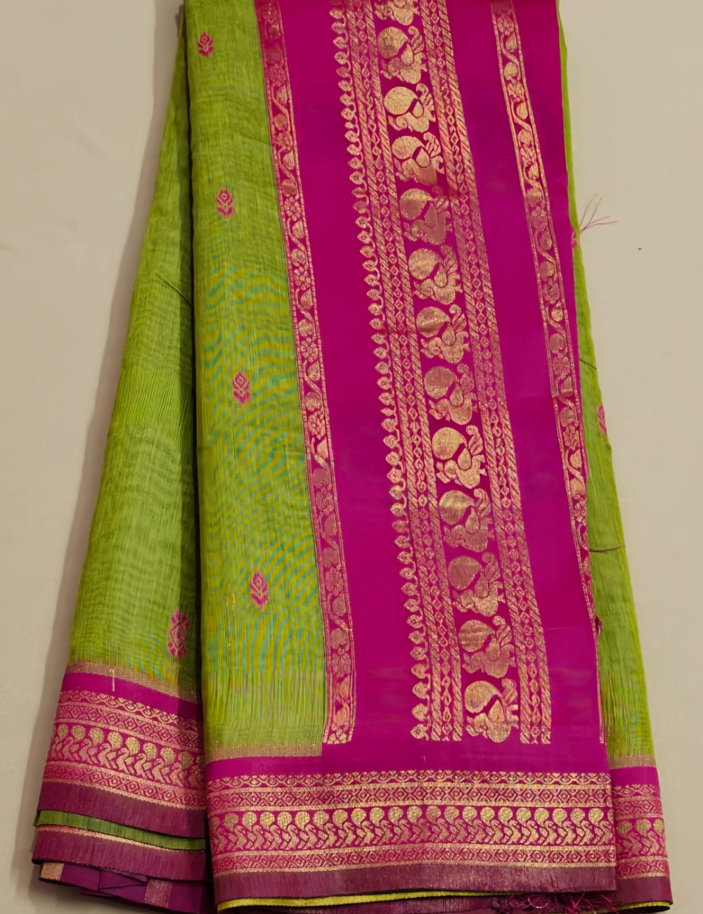 Parrot Green & Rani Pink Traditional Cotton Saree