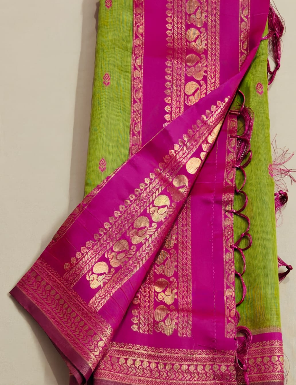 Parrot Green & Rani Pink Traditional Cotton Saree