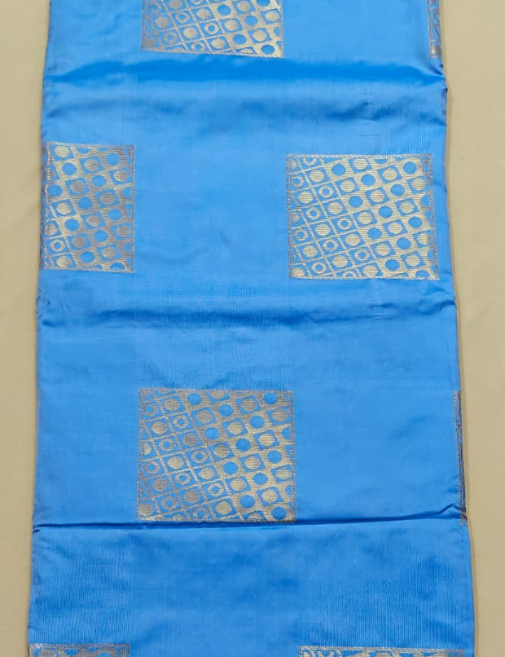 Sky Blue Sari with Pink Contrast Scallop Pallu