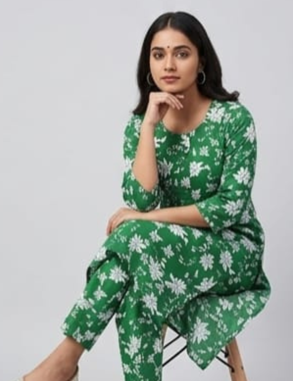 Elegant Green Floral Printed Cotton Kurta Set