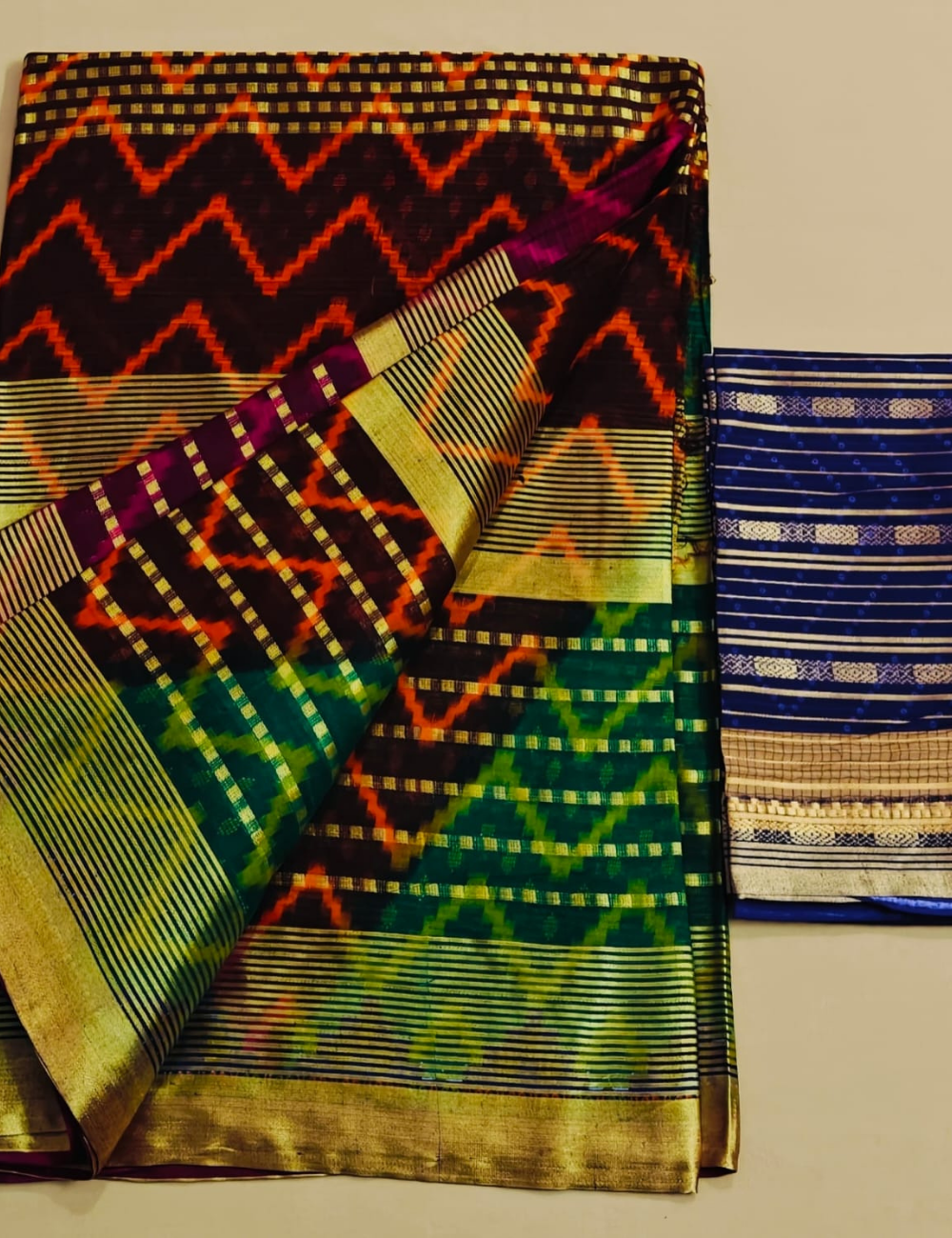 Geometric Zigzag Pattern Silk Saree