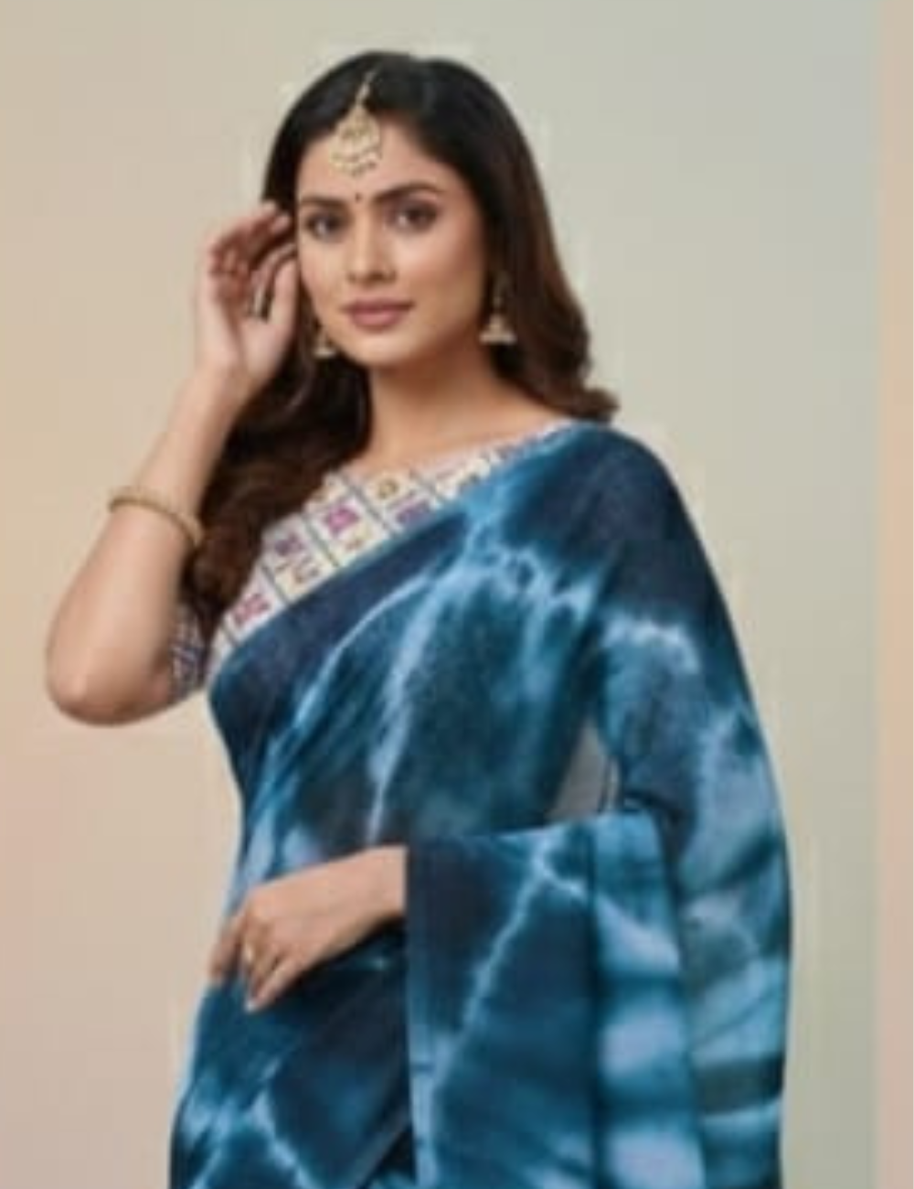 Trendy Tie-Dye Green Saree with Tassel Border