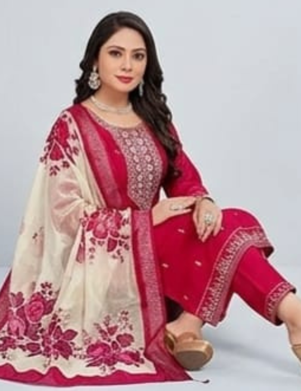 Elegant Magenta Silk Blend Kurta Set with Floral Organza Dupatta