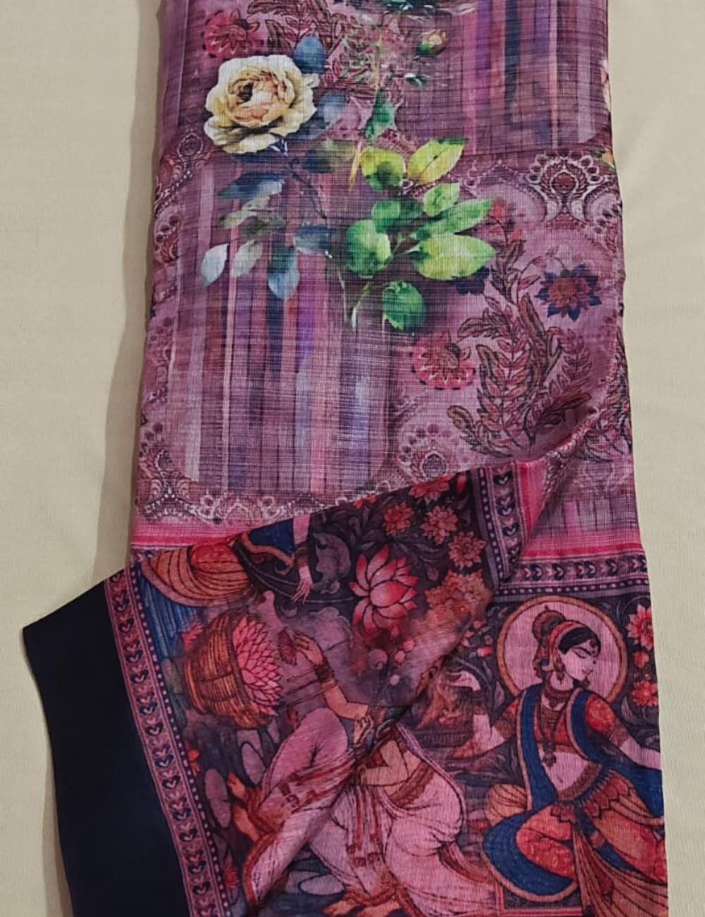 Elegant Grey Floral Digital Print Saree with Traditional Pichwai Border and Blouse