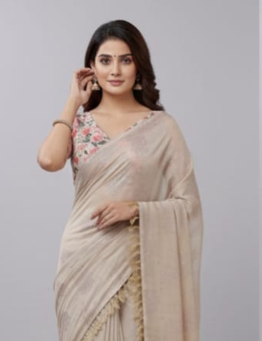 Elegant Floral Saree with Complementary Blouse