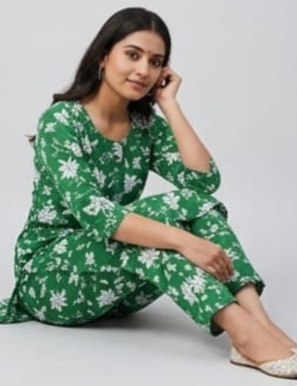 Elegant Green Floral Printed Cotton Kurta Set